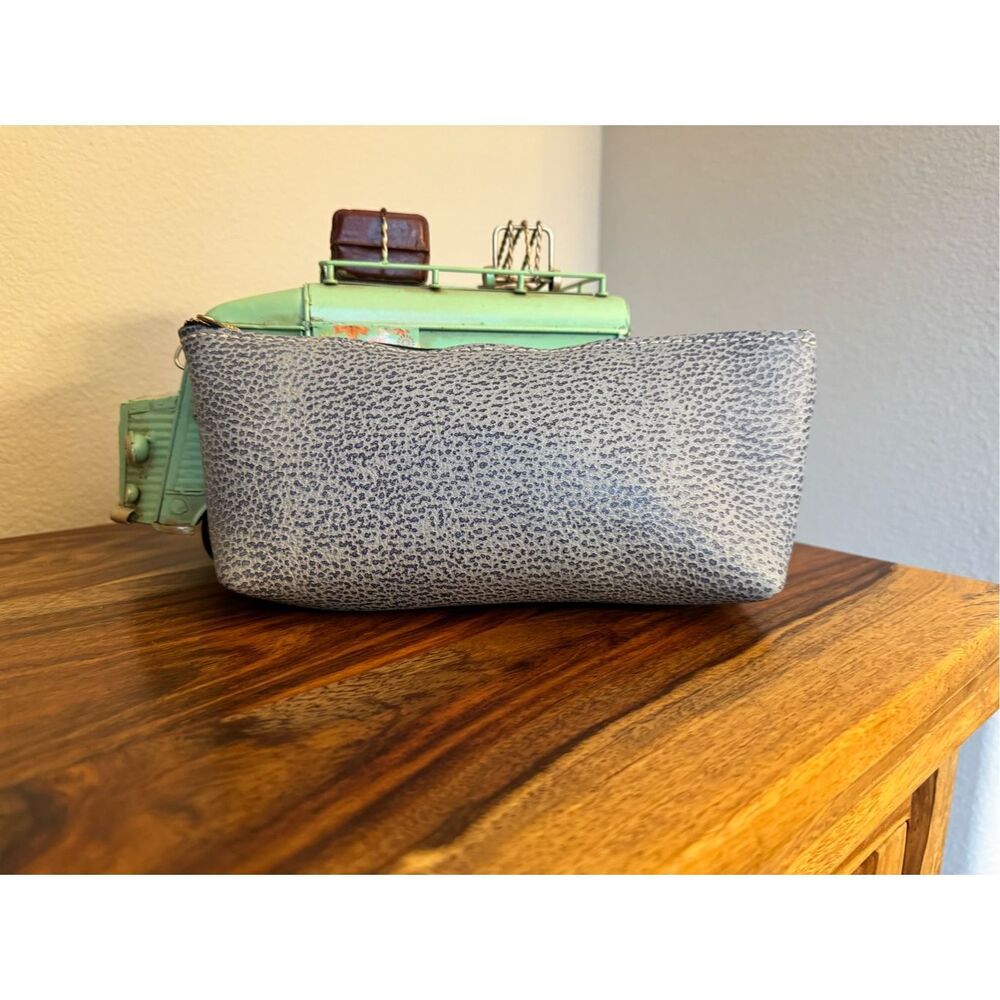 Portland Leather Fog Utility Bag